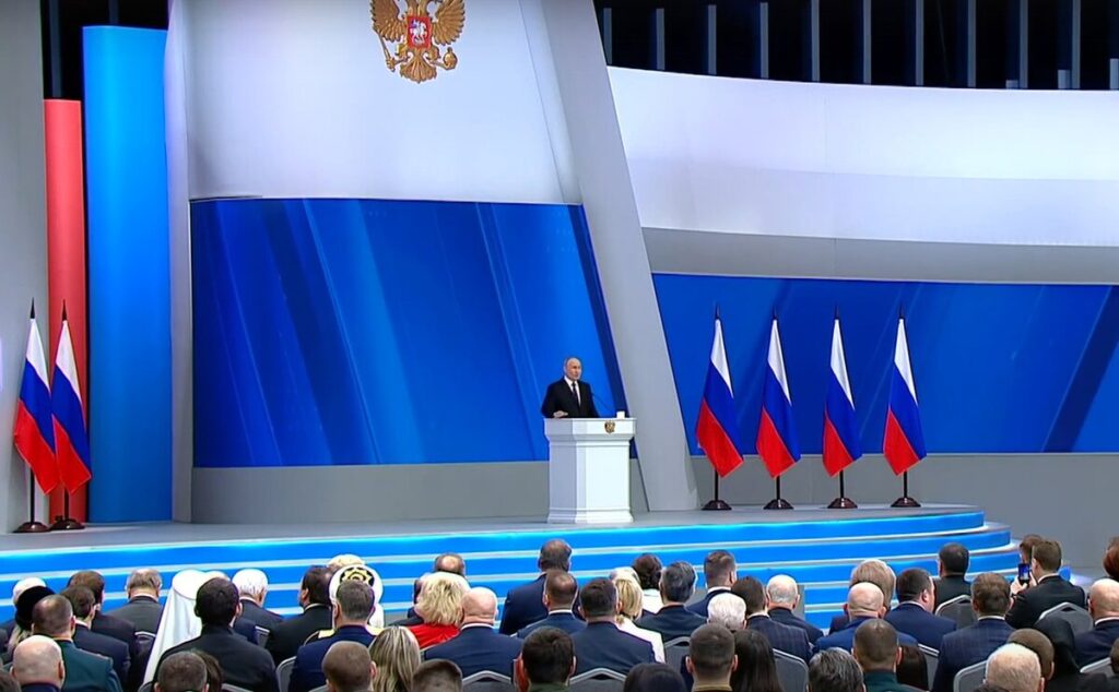 Послание Президента РФ Владимира Путина Федеральному собранию: взгляд в будущее и программа действий